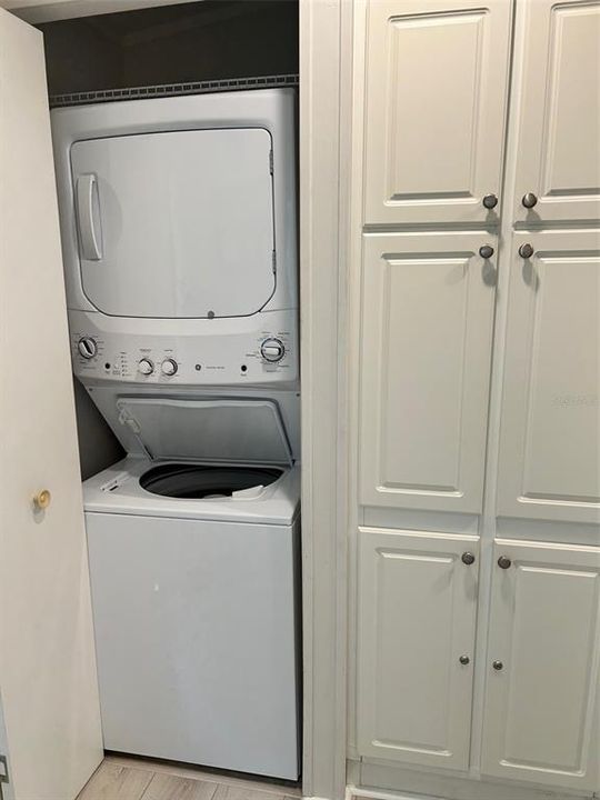 待售: $176,000 (1 贝兹, 1 浴室, 504 平方英尺)