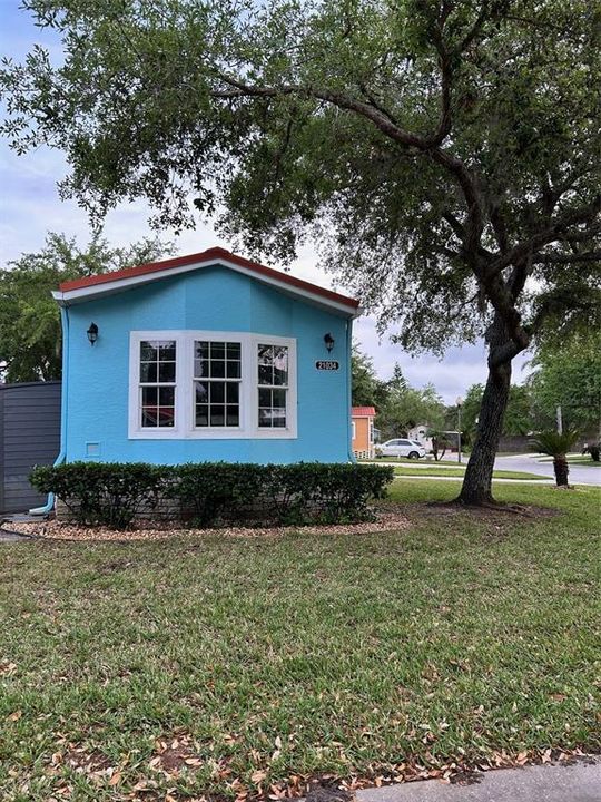 待售: $176,000 (1 贝兹, 1 浴室, 504 平方英尺)