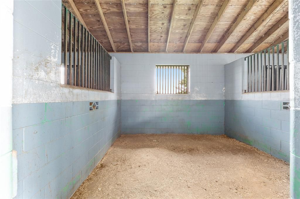 For Sale: $1,999,000 (1 beds, 1 baths, 2088 Square Feet)