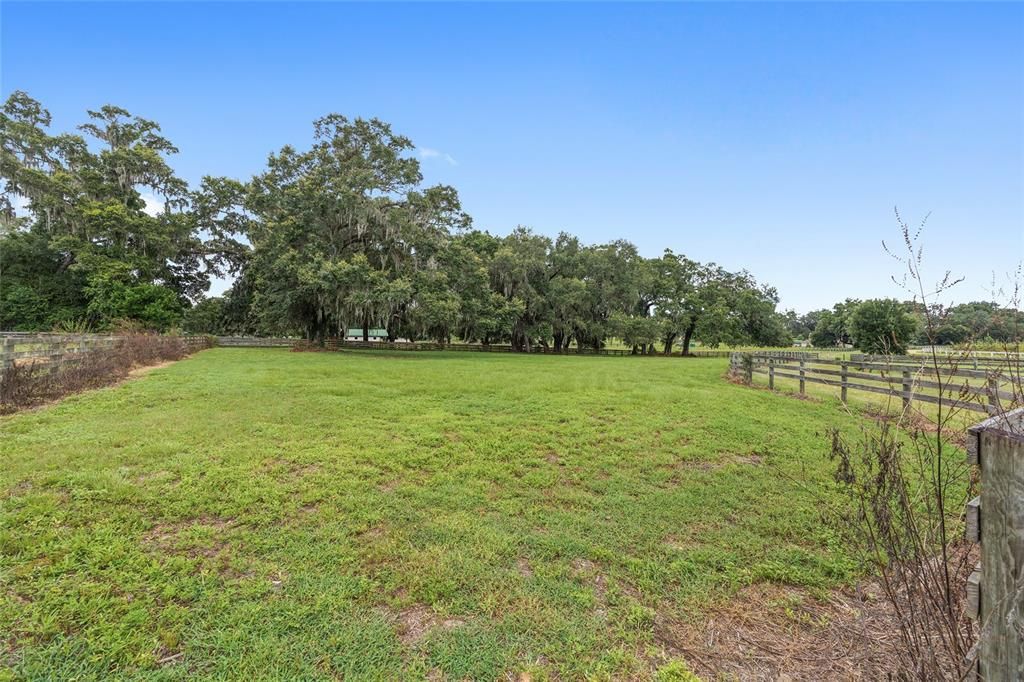 For Sale: $1,999,000 (1 beds, 1 baths, 2088 Square Feet)