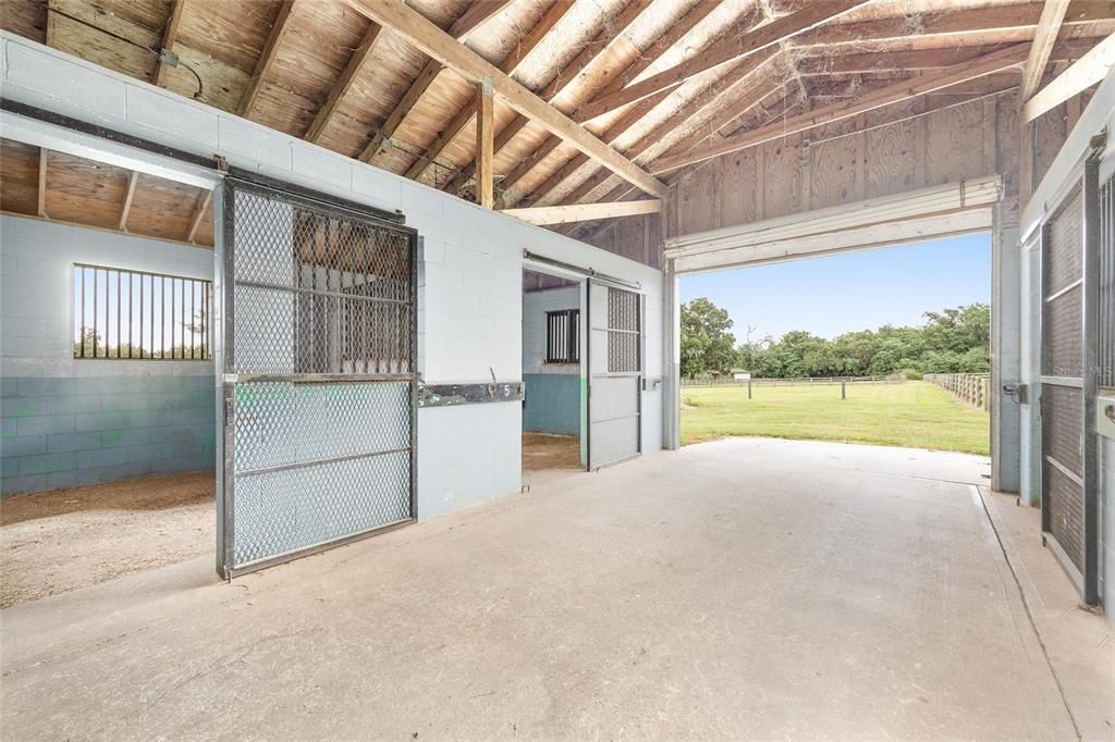 For Sale: $1,999,000 (1 beds, 1 baths, 2088 Square Feet)