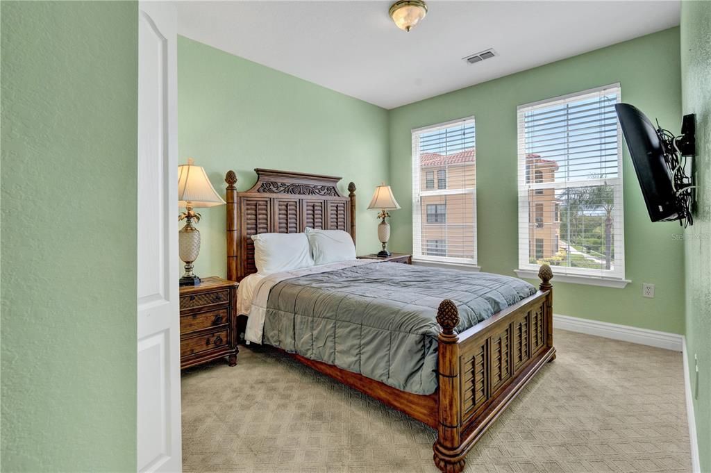 В аренду: $3,200 (3 спален, 2 ванн, 1740 Квадратных фут)