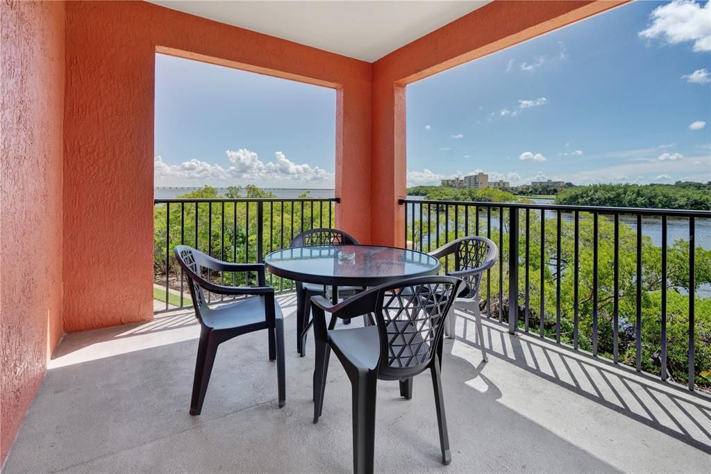 В аренду: $3,200 (3 спален, 2 ванн, 1740 Квадратных фут)