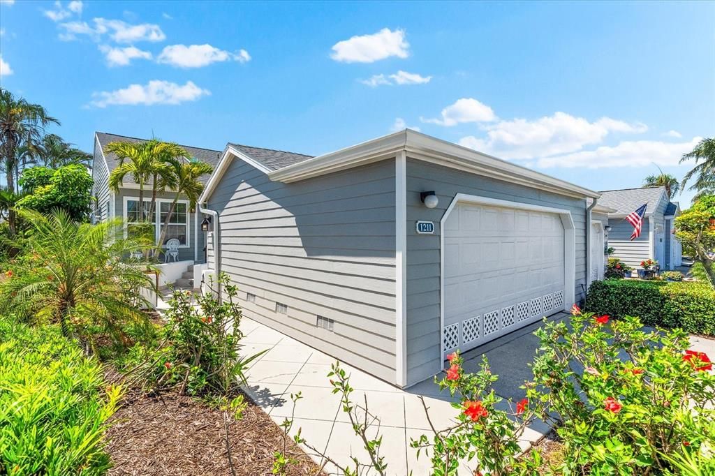 Active With Contract: $549,000 (3 beds, 2 baths, 1443 Square Feet)