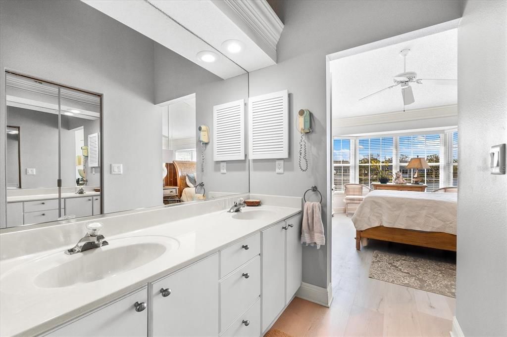 Active With Contract: $549,000 (3 beds, 2 baths, 1443 Square Feet)