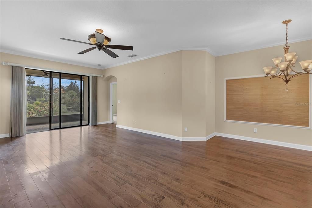 待售: $380,000 (3 贝兹, 2 浴室, 1613 平方英尺)