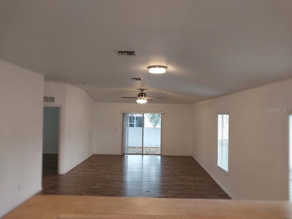 На продажу: $265,000 (3 спален, 2 ванн, 1770 Квадратных фут)