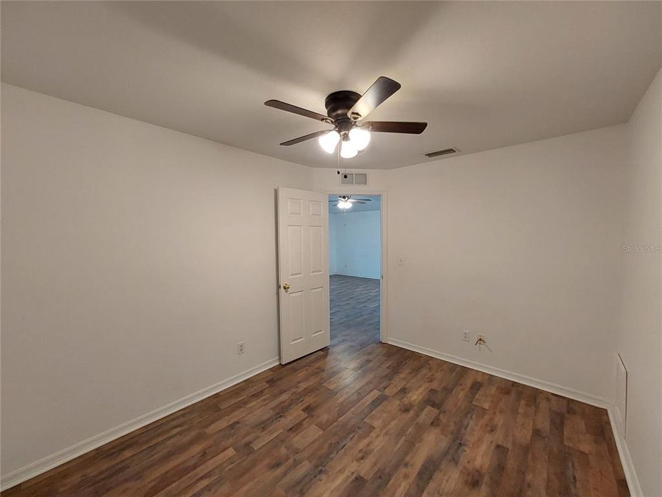 На продажу: $265,000 (3 спален, 2 ванн, 1770 Квадратных фут)