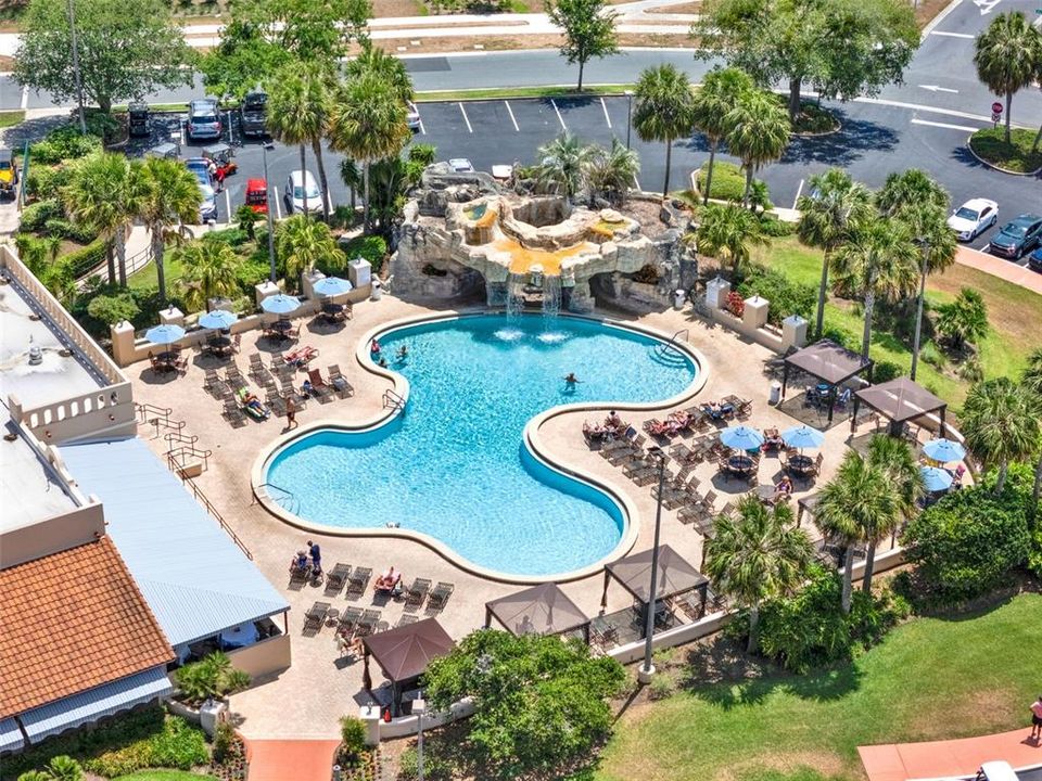 For Sale: $165,900 (2 beds, 2 baths, 1056 Square Feet)