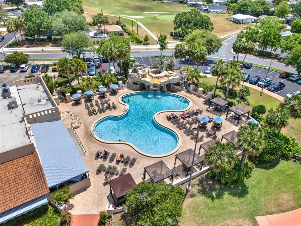 For Sale: $165,900 (2 beds, 2 baths, 1056 Square Feet)