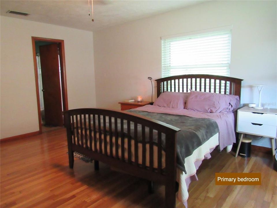 For Sale: $299,900 (3 beds, 2 baths, 1780 Square Feet)
