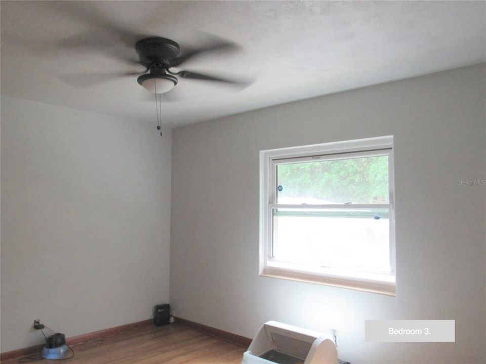 For Sale: $299,900 (3 beds, 2 baths, 1780 Square Feet)