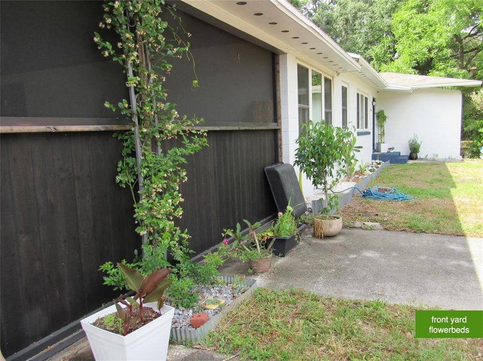 For Sale: $299,900 (3 beds, 2 baths, 1780 Square Feet)