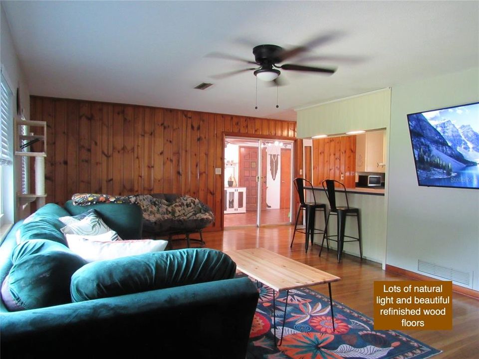 For Sale: $299,900 (3 beds, 2 baths, 1780 Square Feet)