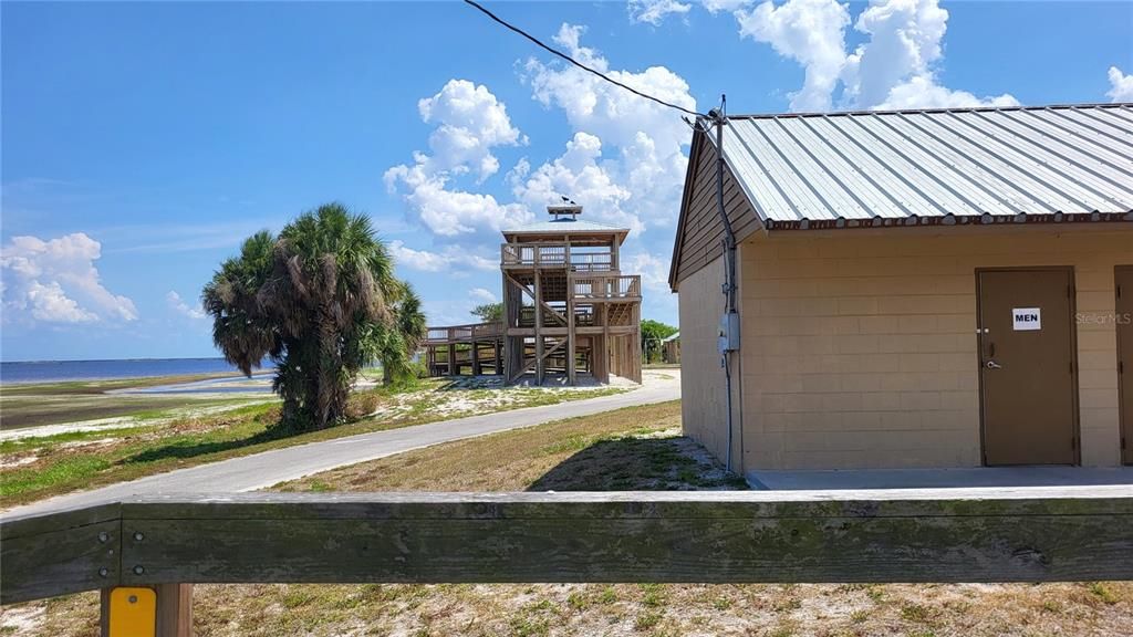 Active With Contract: $205,000 (3 beds, 2 baths, 1215 Square Feet)