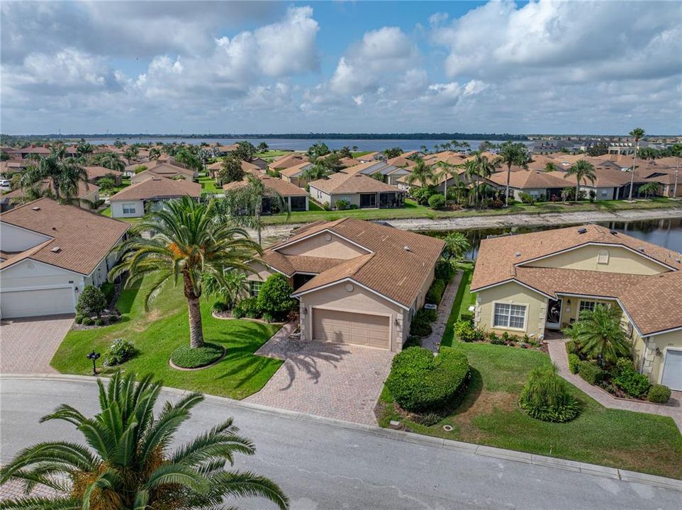 待售: $299,900 (2 贝兹, 2 浴室, 1860 平方英尺)