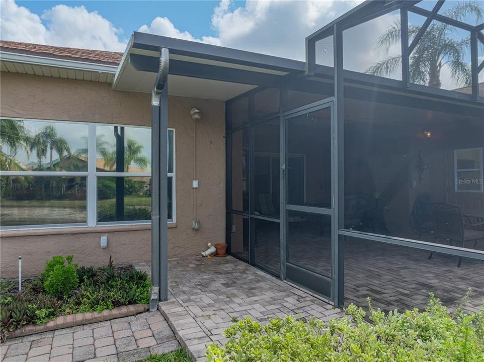 待售: $299,900 (2 贝兹, 2 浴室, 1860 平方英尺)