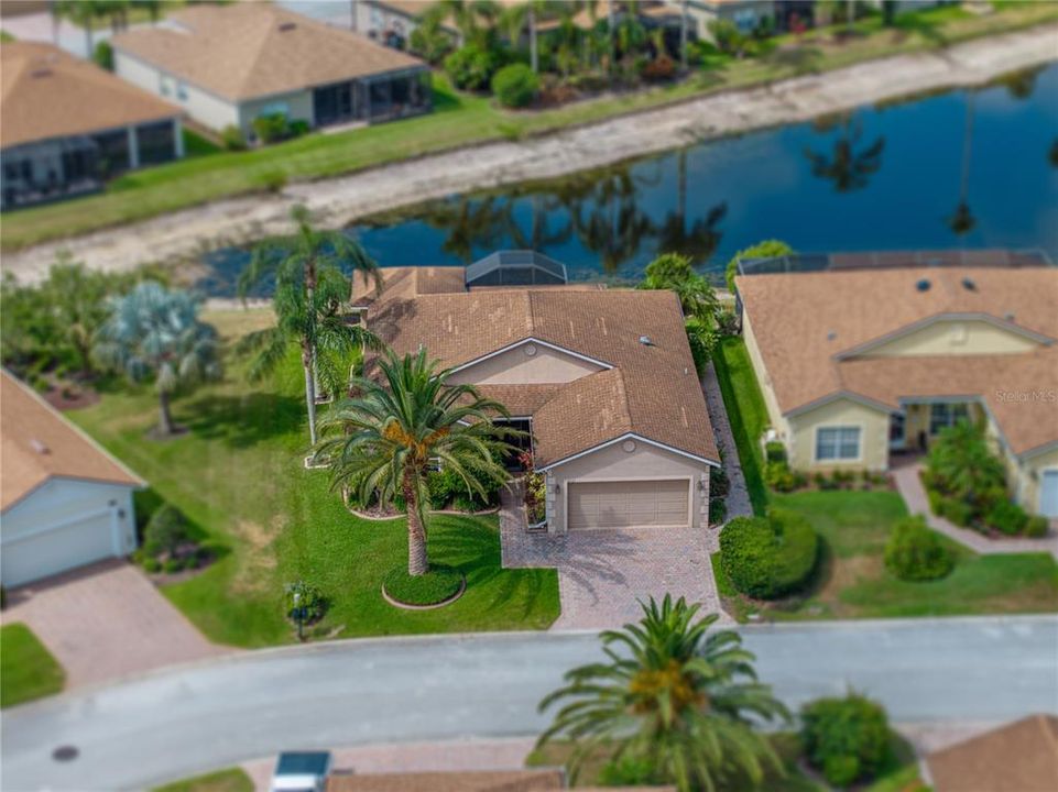 待售: $299,900 (2 贝兹, 2 浴室, 1860 平方英尺)