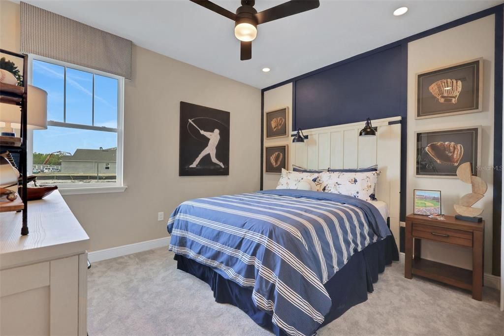 Active With Contract: $670,602 (5 beds, 3 baths, 3076 Square Feet)