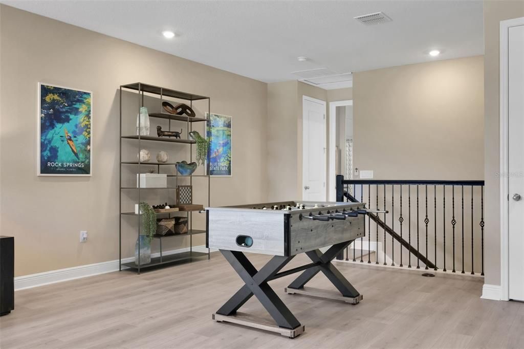 Active With Contract: $670,602 (5 beds, 3 baths, 3076 Square Feet)