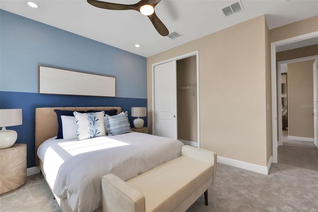 Active With Contract: $670,602 (5 beds, 3 baths, 3076 Square Feet)