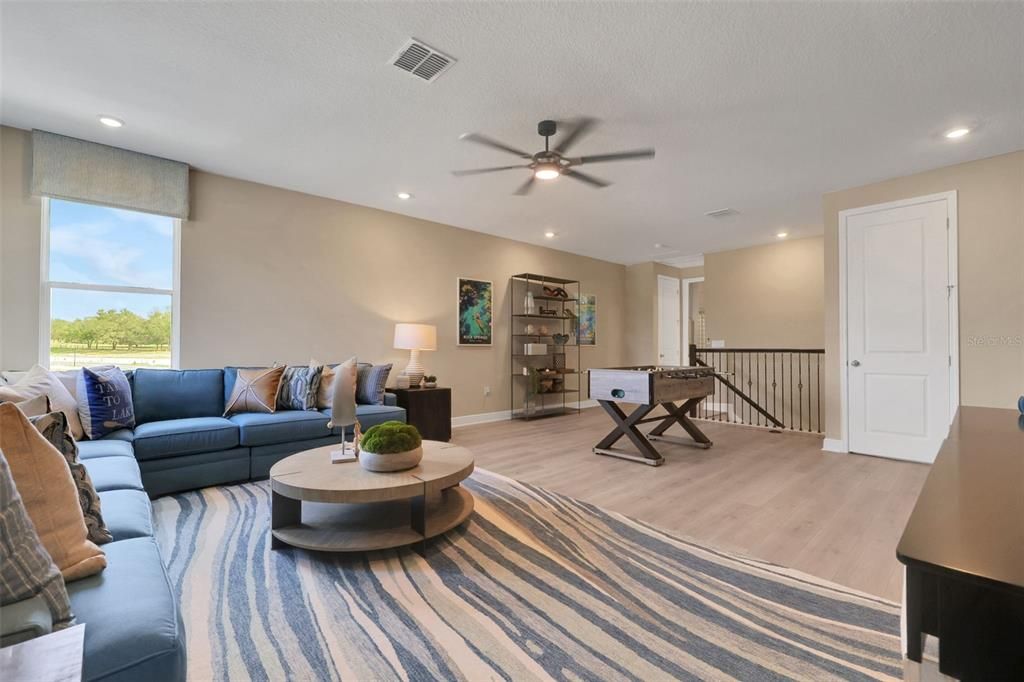 Active With Contract: $670,602 (5 beds, 3 baths, 3076 Square Feet)