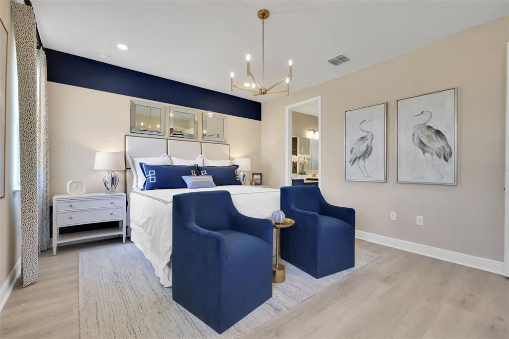 Active With Contract: $670,602 (5 beds, 3 baths, 3076 Square Feet)