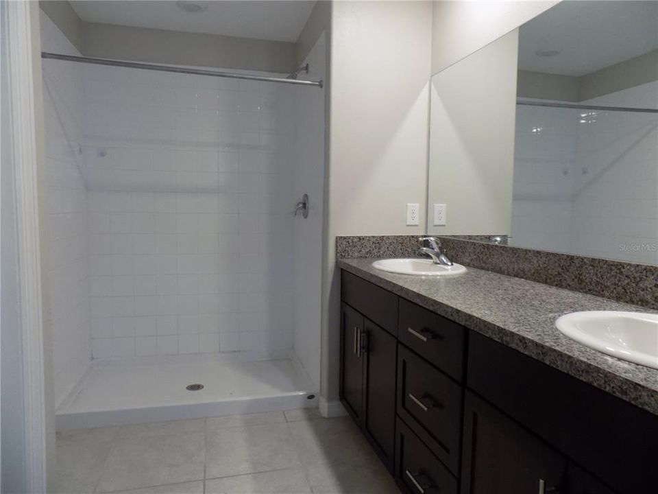 Active With Contract: $429,000 (6 beds, 3 baths, 2614 Square Feet)