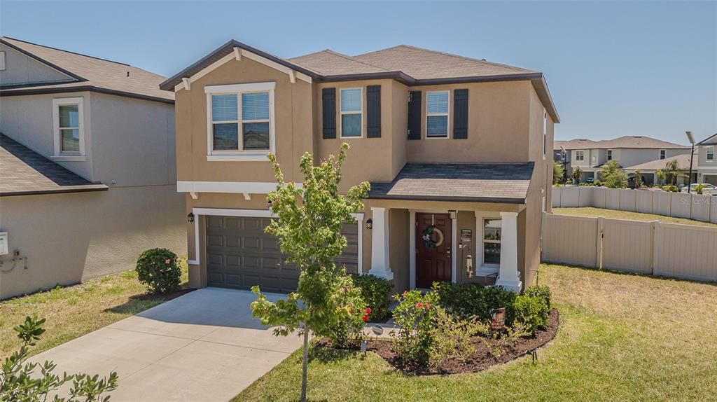 Active With Contract: $429,000 (6 beds, 3 baths, 2614 Square Feet)