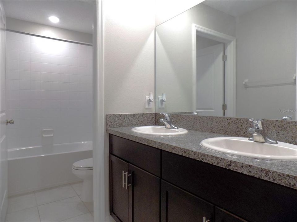 Active With Contract: $429,000 (6 beds, 3 baths, 2614 Square Feet)