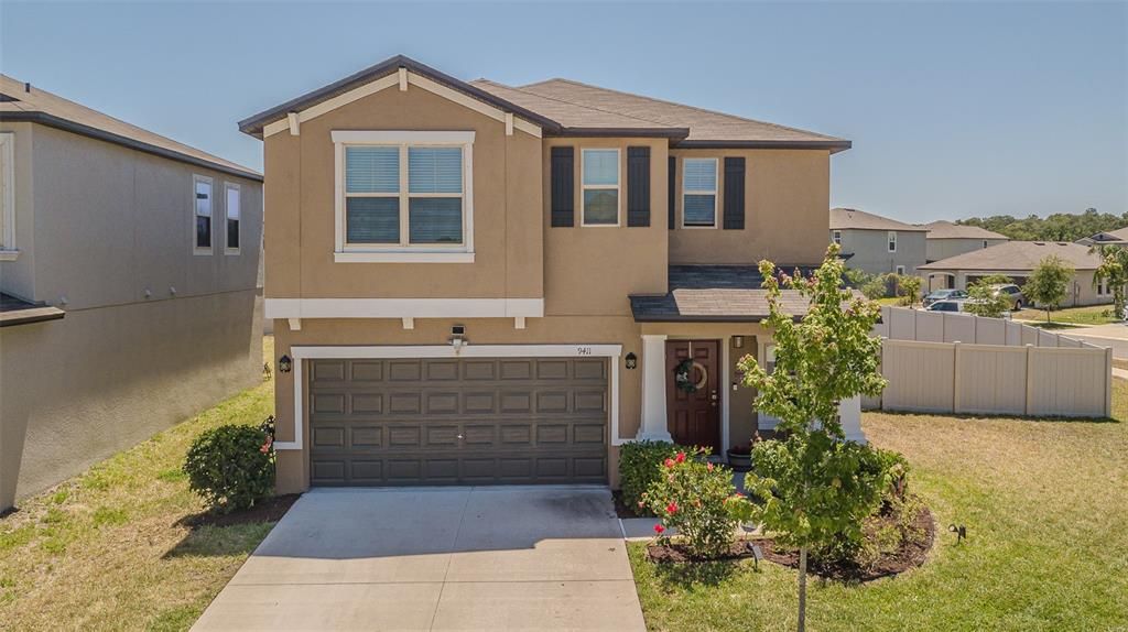 Active With Contract: $429,000 (6 beds, 3 baths, 2614 Square Feet)