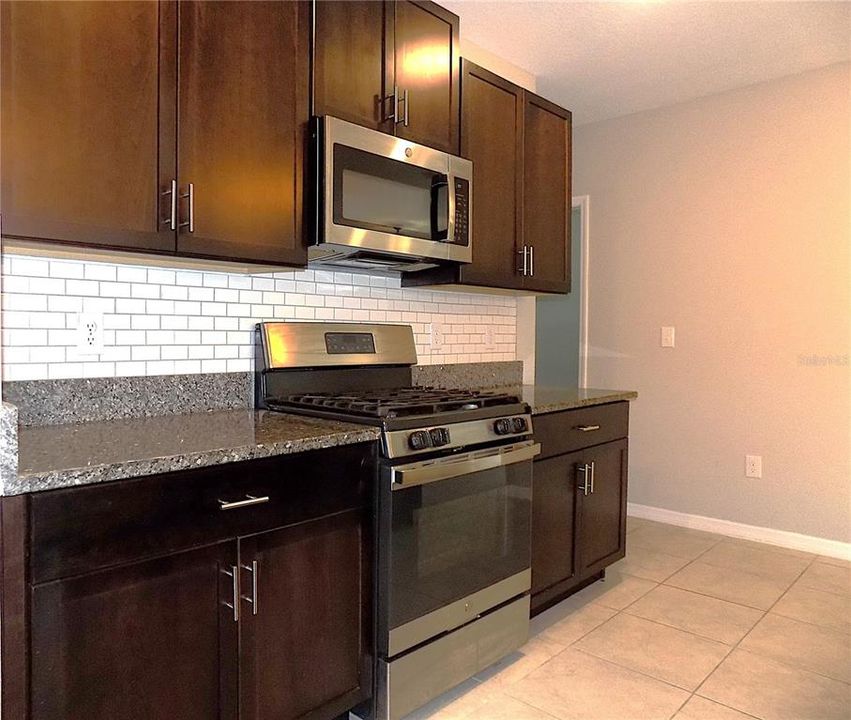 Active With Contract: $429,000 (6 beds, 3 baths, 2614 Square Feet)