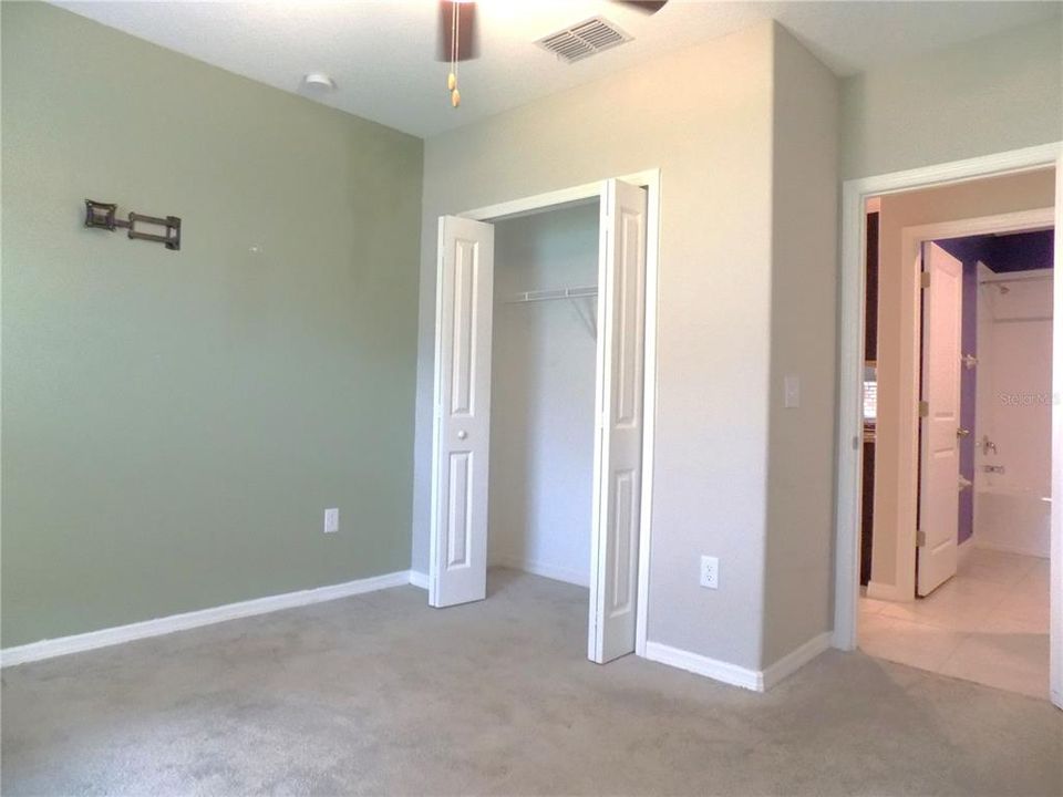 Active With Contract: $429,000 (6 beds, 3 baths, 2614 Square Feet)