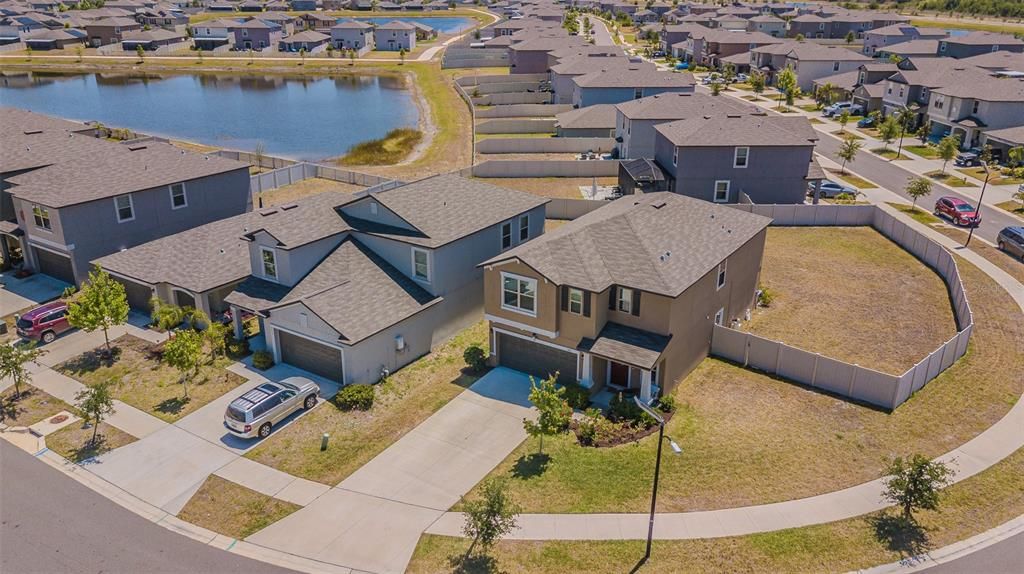 Active With Contract: $429,000 (6 beds, 3 baths, 2614 Square Feet)