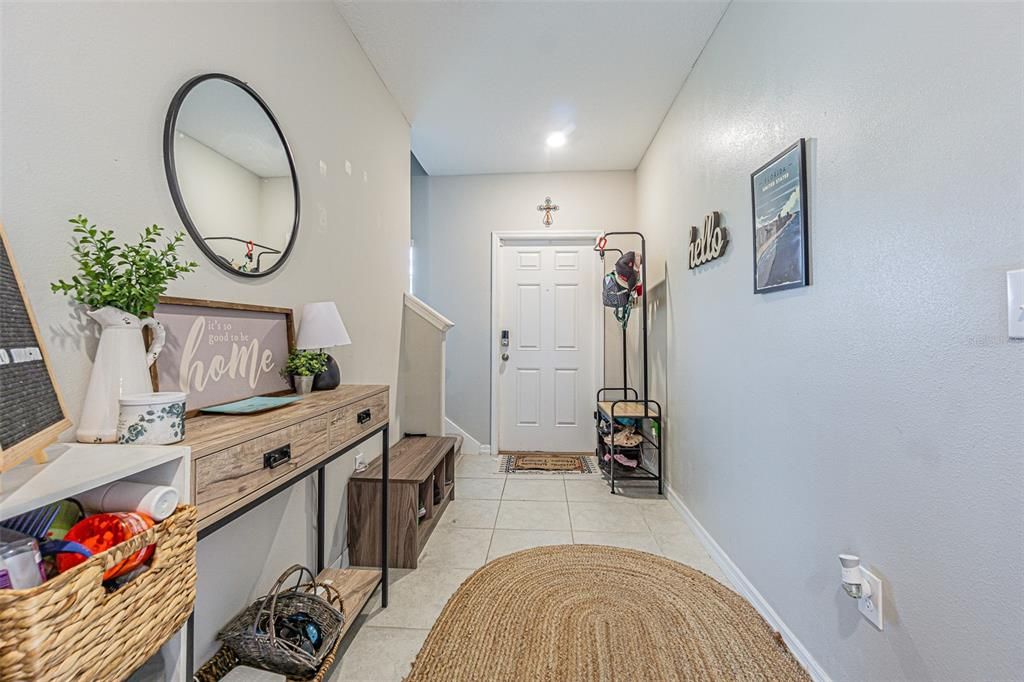 Active With Contract: $429,000 (6 beds, 3 baths, 2614 Square Feet)