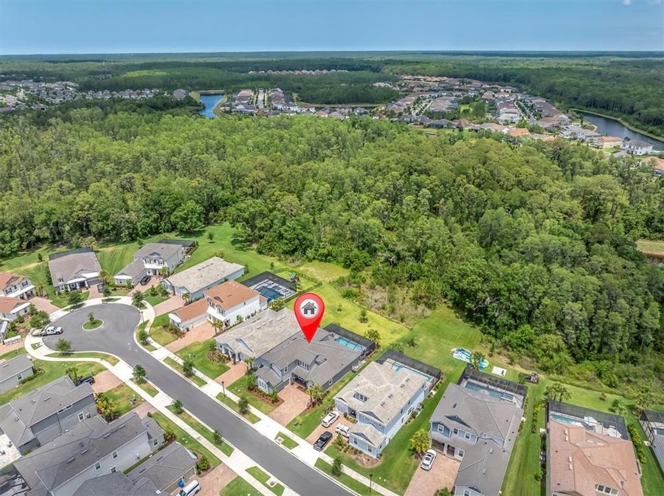 Под контрактом: $1,085,000 (5 спален, 4 ванн, 3457 Квадратных фут)