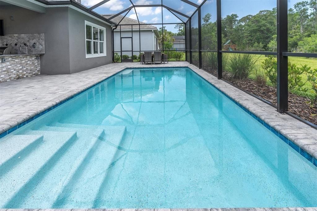 Под контрактом: $1,085,000 (5 спален, 4 ванн, 3457 Квадратных фут)