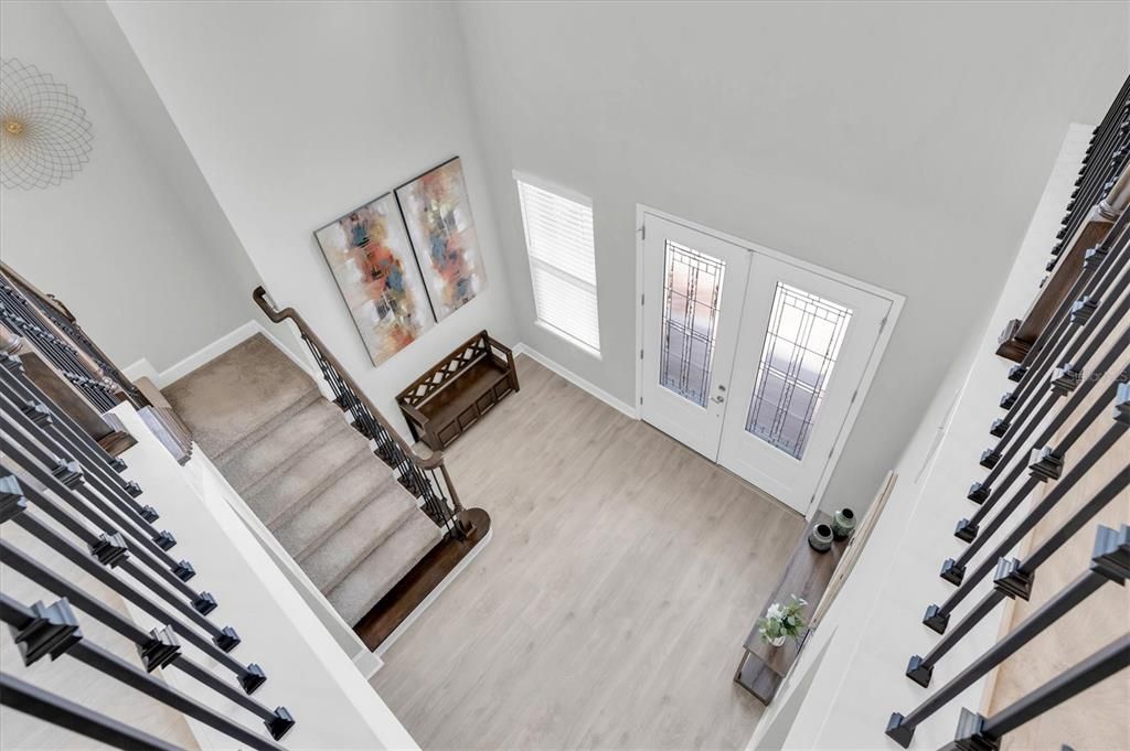 Под контрактом: $1,085,000 (5 спален, 4 ванн, 3457 Квадратных фут)