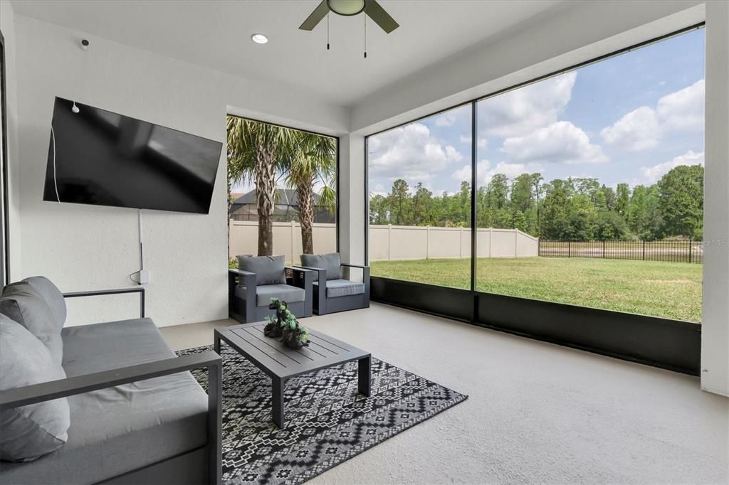 Active With Contract: $1,200,000 (6 beds, 3 baths, 4181 Square Feet)