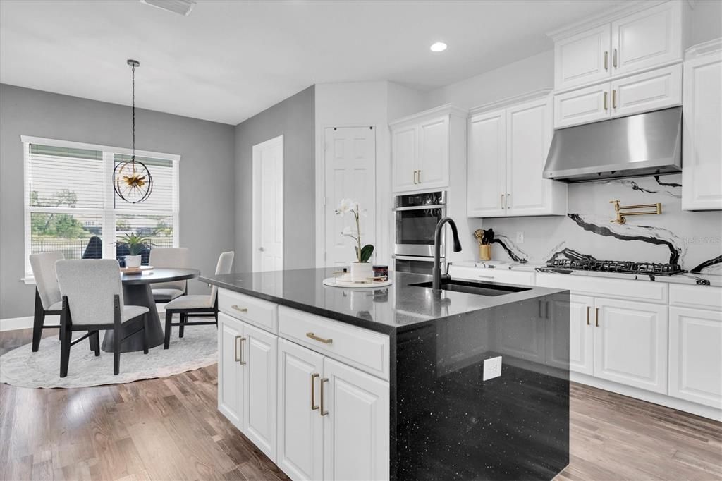 Active With Contract: $1,200,000 (6 beds, 3 baths, 4181 Square Feet)