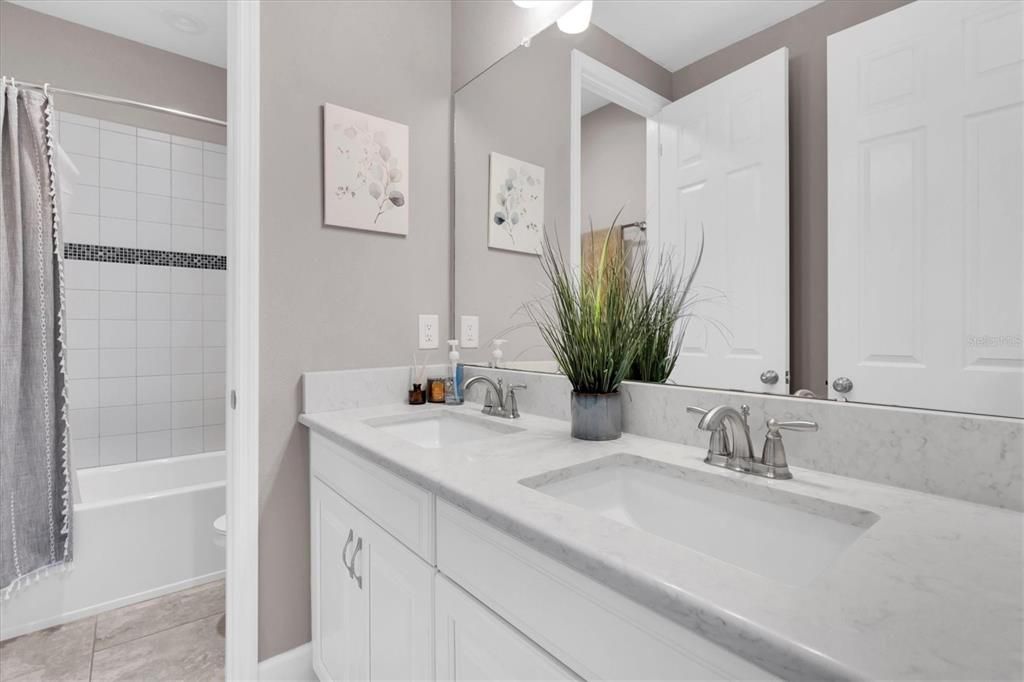 Active With Contract: $1,200,000 (6 beds, 3 baths, 4181 Square Feet)