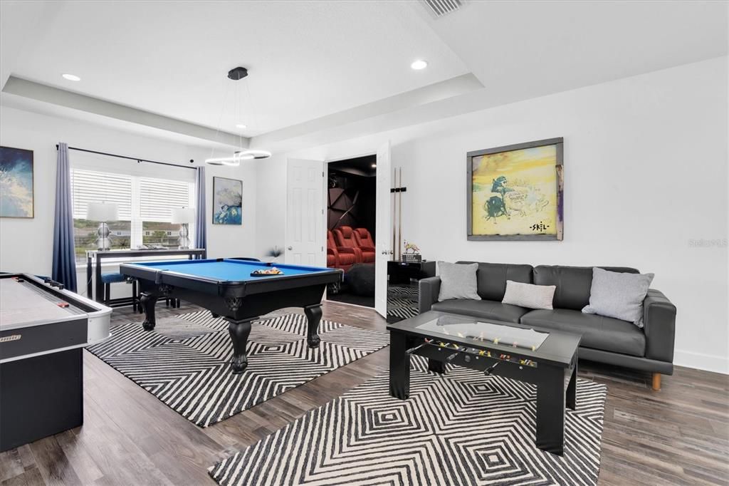 Active With Contract: $1,200,000 (6 beds, 3 baths, 4181 Square Feet)