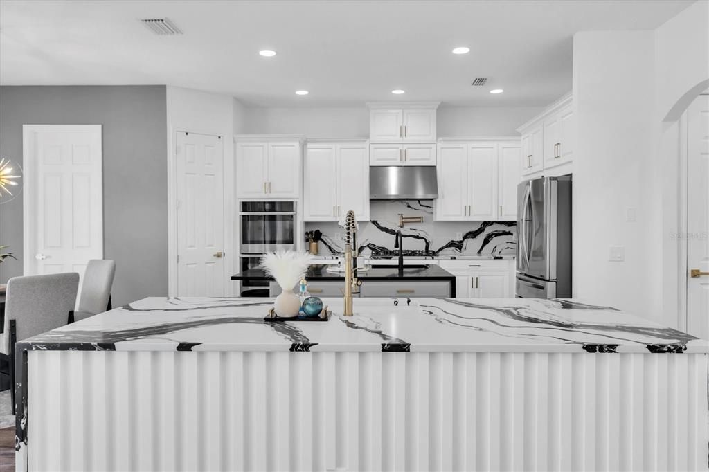 Active With Contract: $1,200,000 (6 beds, 3 baths, 4181 Square Feet)