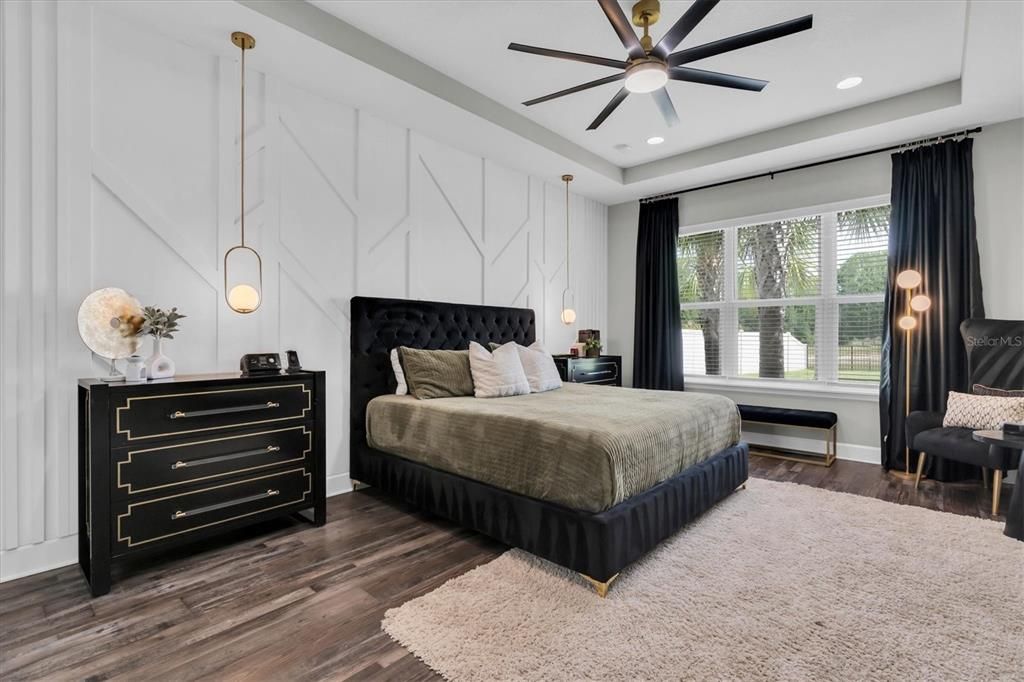 Active With Contract: $1,200,000 (6 beds, 3 baths, 4181 Square Feet)