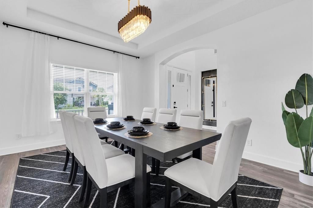 Active With Contract: $1,200,000 (6 beds, 3 baths, 4181 Square Feet)