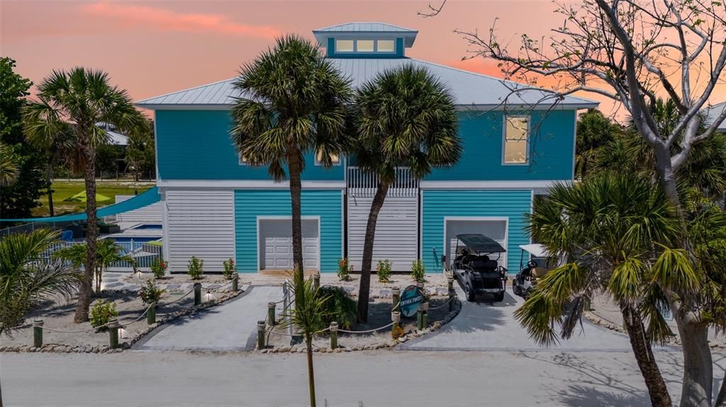 For Sale: $1,825,000 (3 beds, 3 baths, 2315 Square Feet)