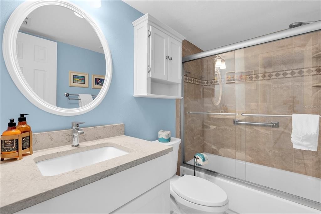 待售: $689,900 (2 贝兹, 2 浴室, 990 平方英尺)