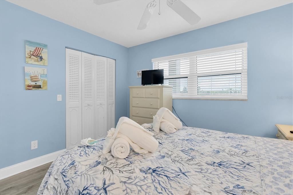 待售: $689,900 (2 贝兹, 2 浴室, 990 平方英尺)