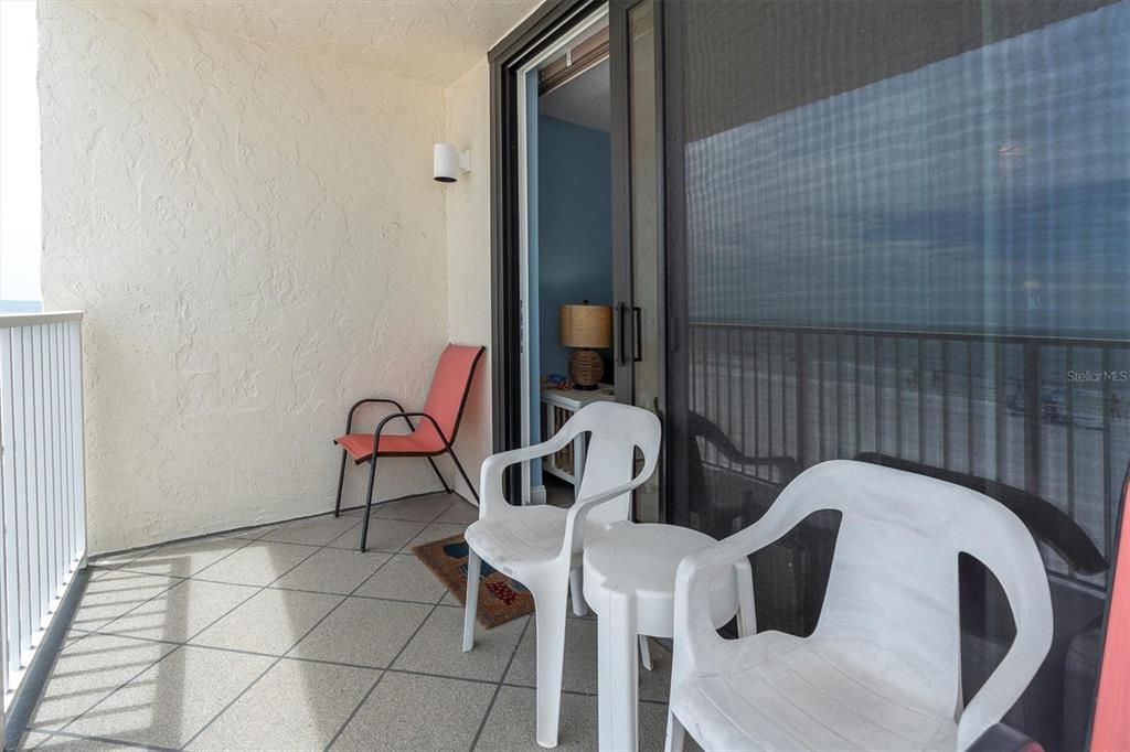 待售: $689,900 (2 贝兹, 2 浴室, 990 平方英尺)