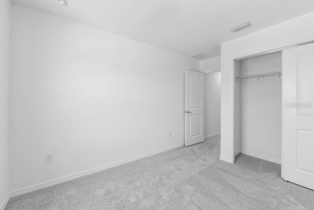 Под контрактом: $325,000 (3 спален, 2 ванн, 1373 Квадратных фут)